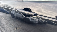 Land Rover Discovery 3.0 D300 Dynamic HSE 5dr Auto Diesel Station Wagon